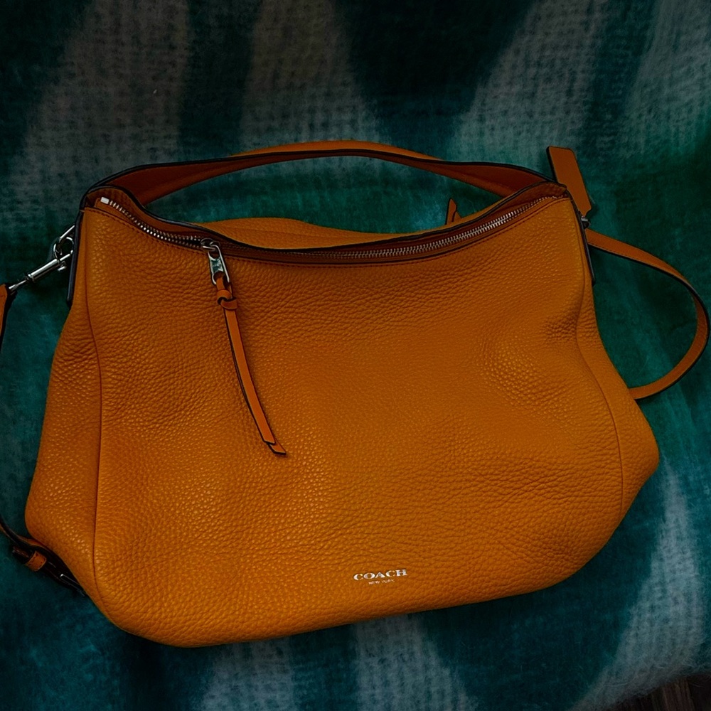 Coach  Tangerine people leather bag